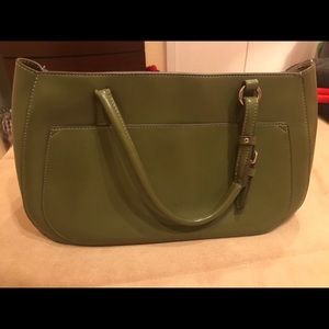 Olive green handbag 👜